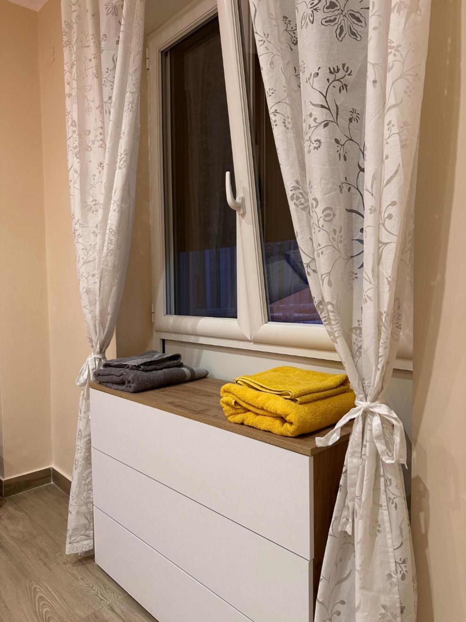 Bed and Breakfast Binario 56 Napoli Esterno foto