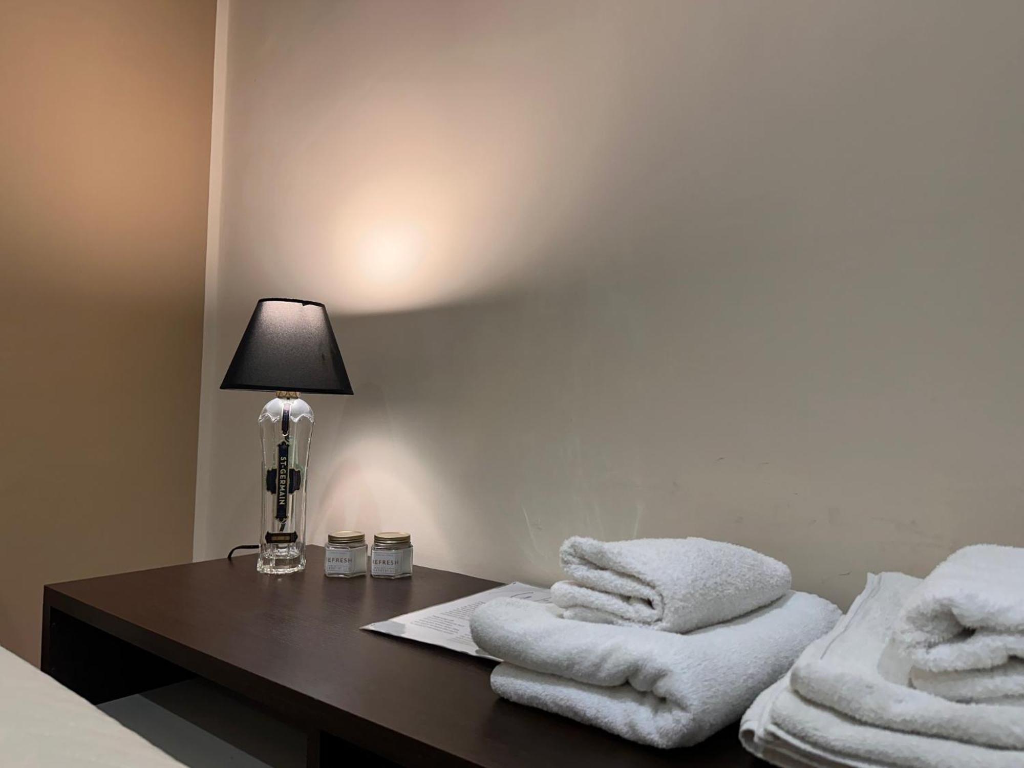 Bed and Breakfast Binario 56 Napoli Esterno foto