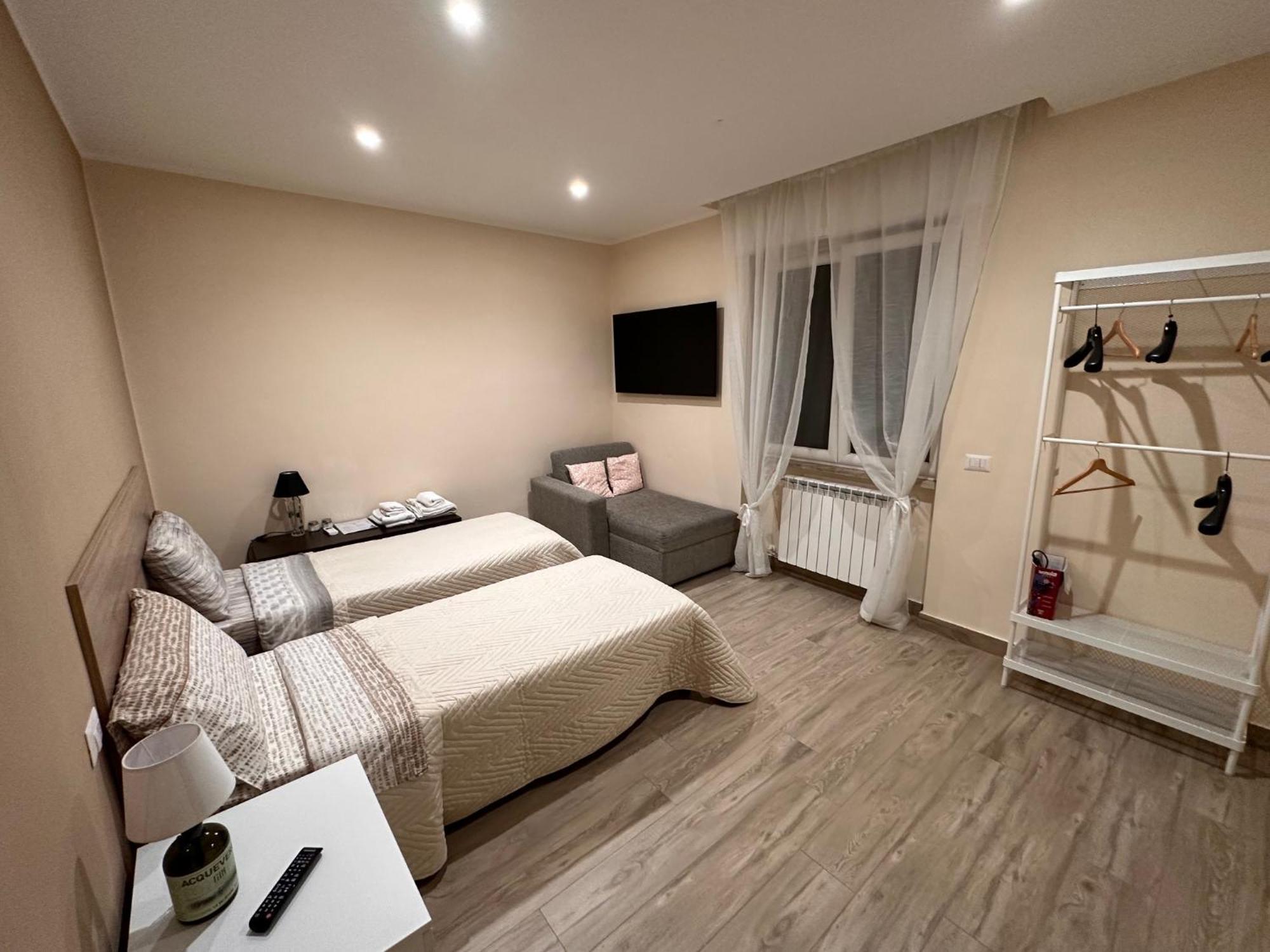 Bed and Breakfast Binario 56 Napoli Esterno foto