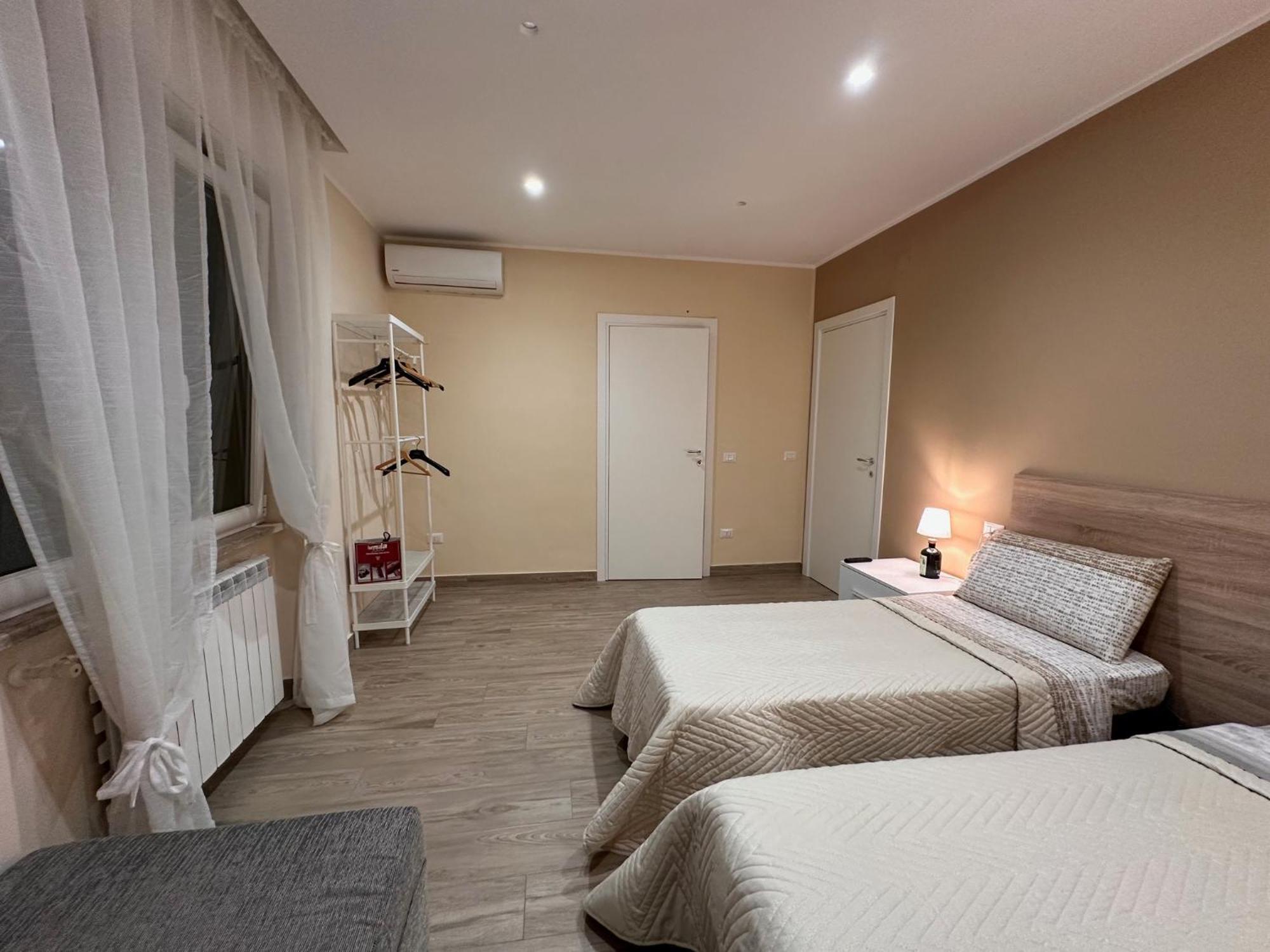 Bed and Breakfast Binario 56 Napoli Esterno foto
