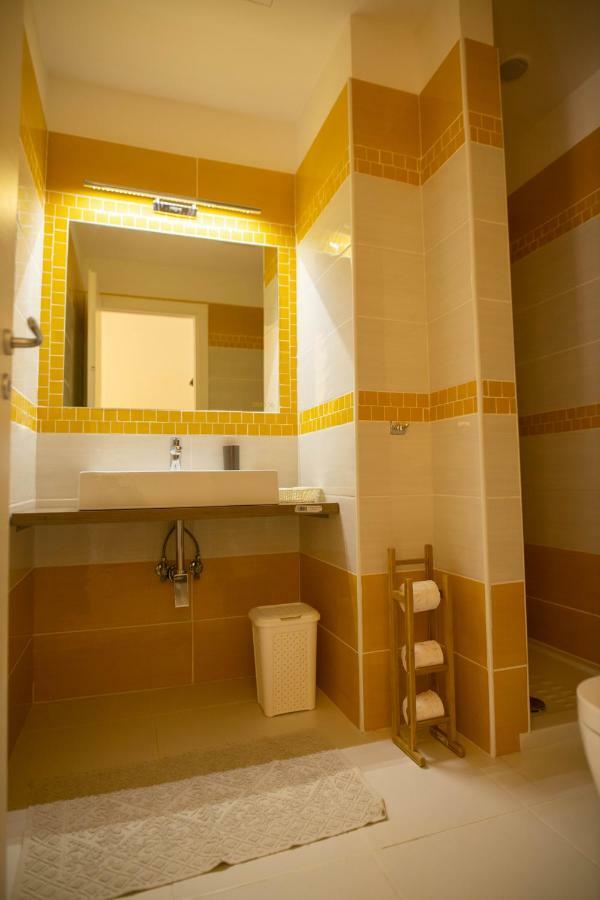 Bed and Breakfast Binario 56 Napoli Esterno foto