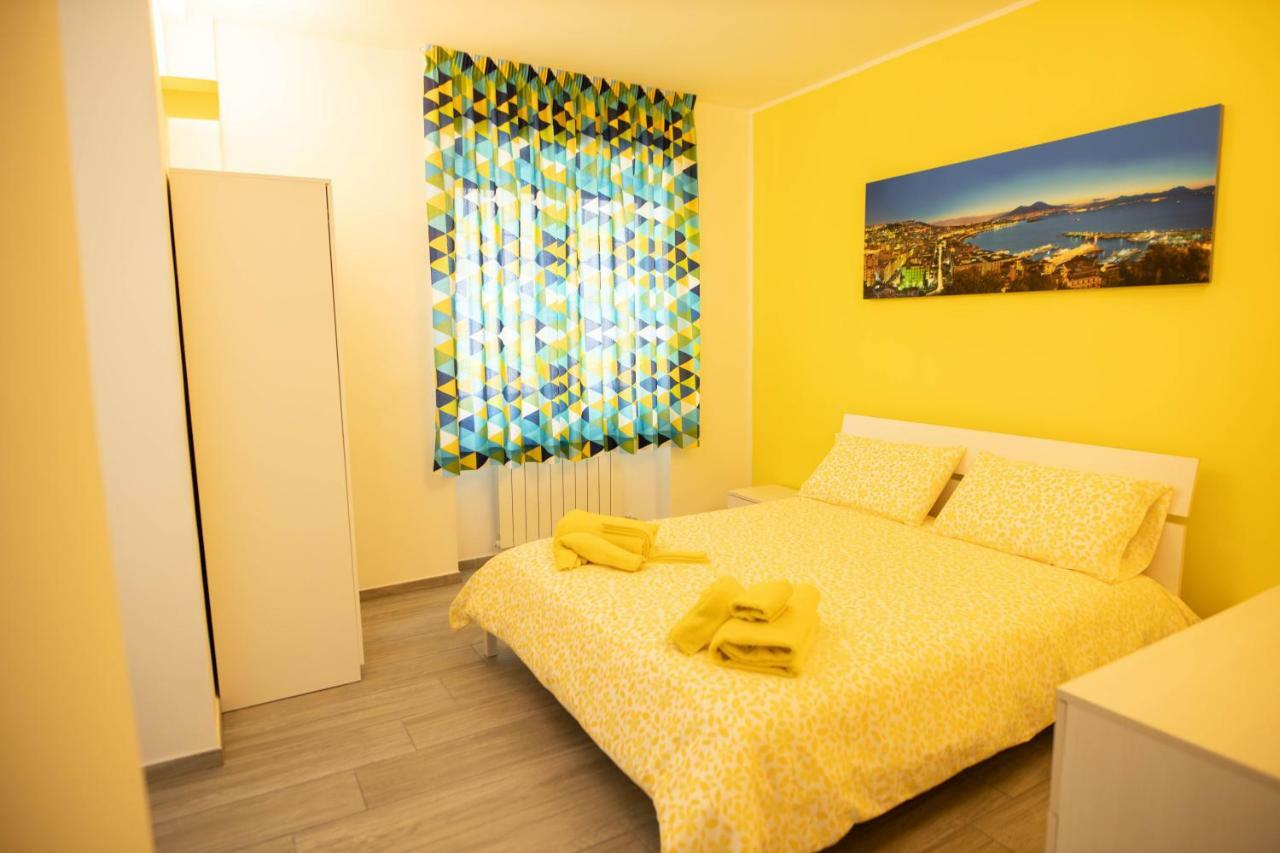 Bed and Breakfast Binario 56 Napoli Esterno foto