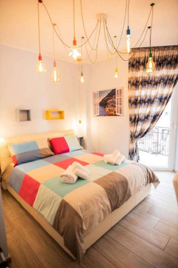 Bed and Breakfast Binario 56 Napoli Esterno foto